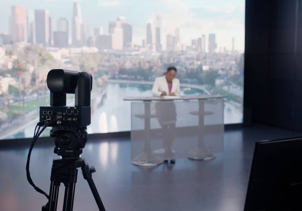 Câmera Sony BRC AM7 4K60 PTZ tv